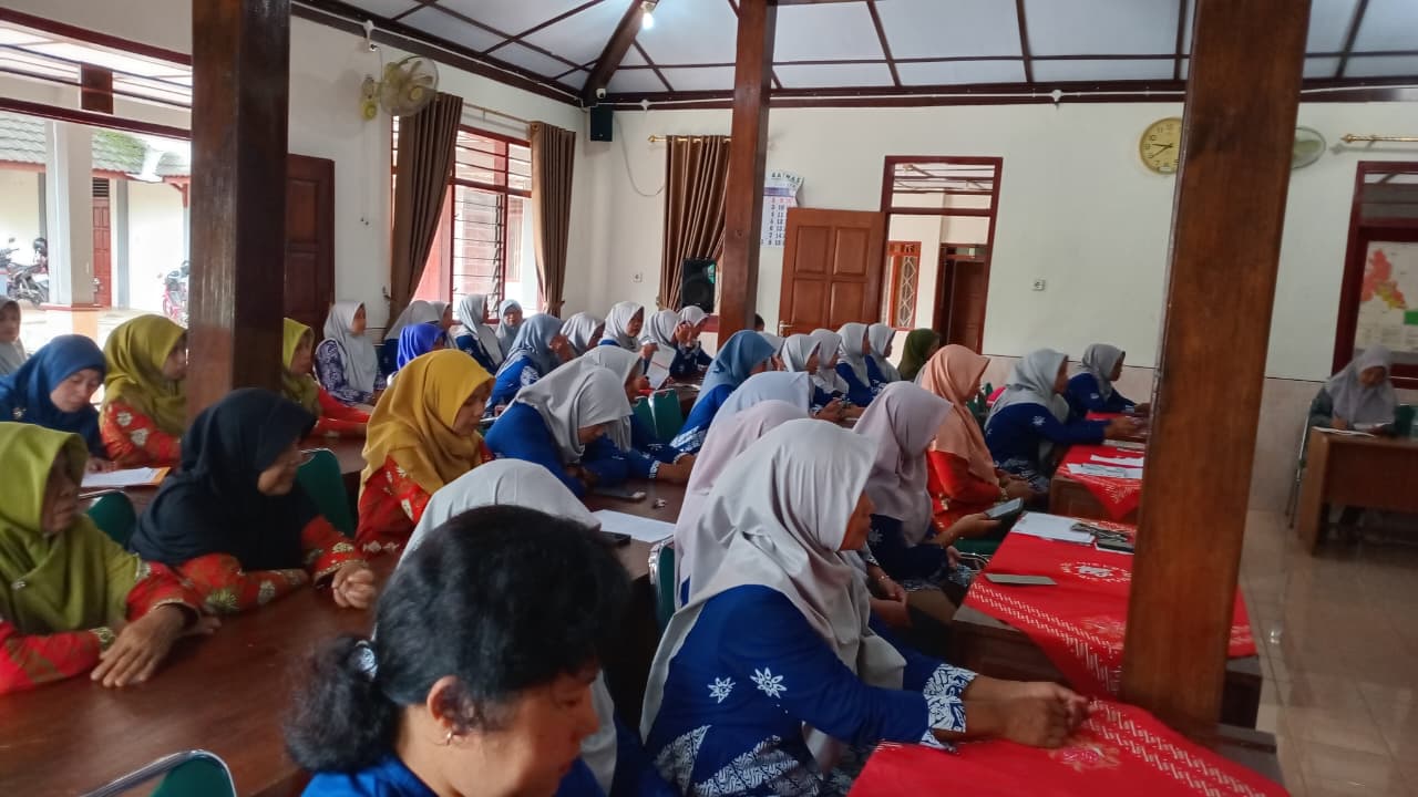 Pertemuan Rutin PKK Sidomulyo